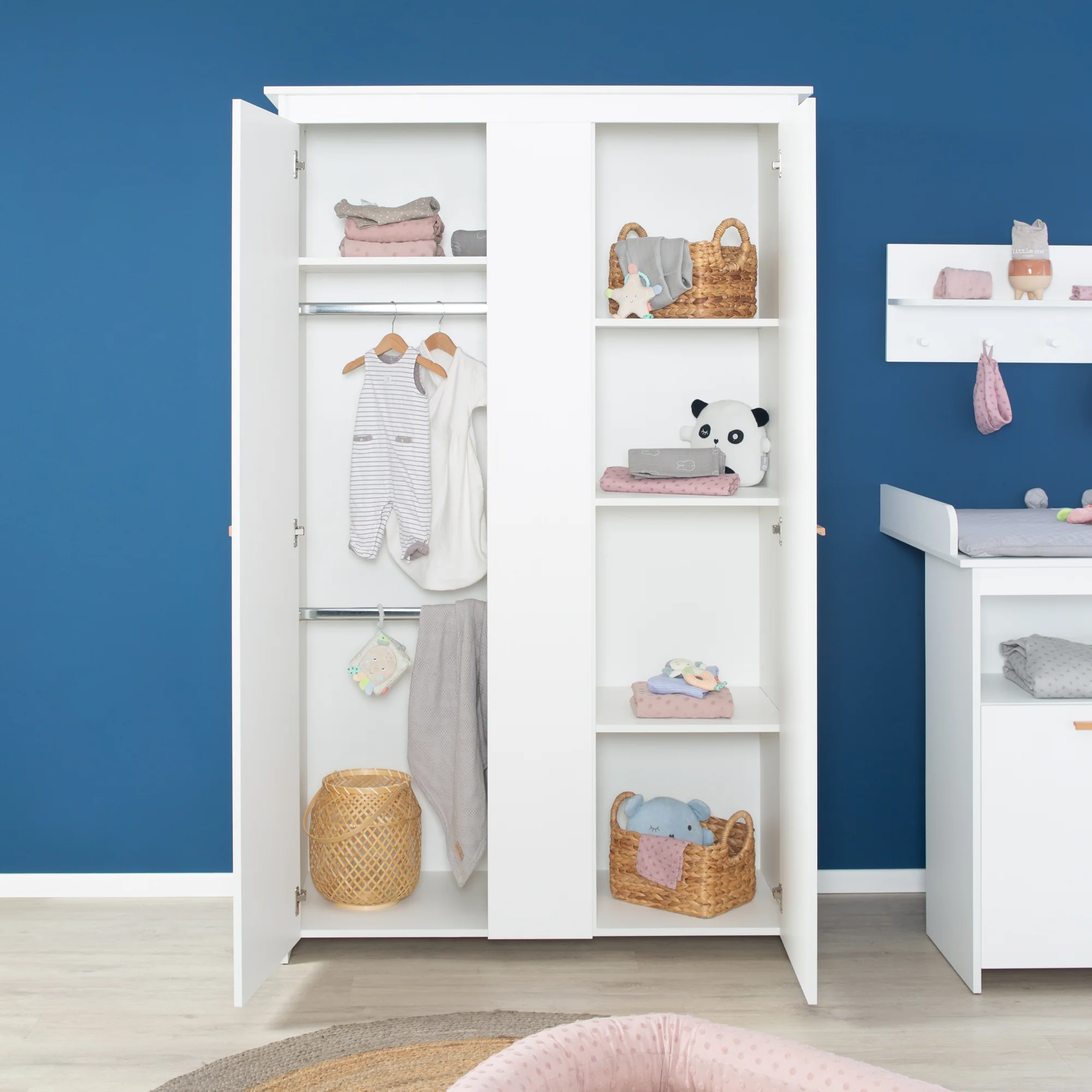 Zimmerset 'Anton' inkl. Kinderbett 70x140, Wickelkommode 2-türig, Kleiderschrank 2,5-türig - Image 14