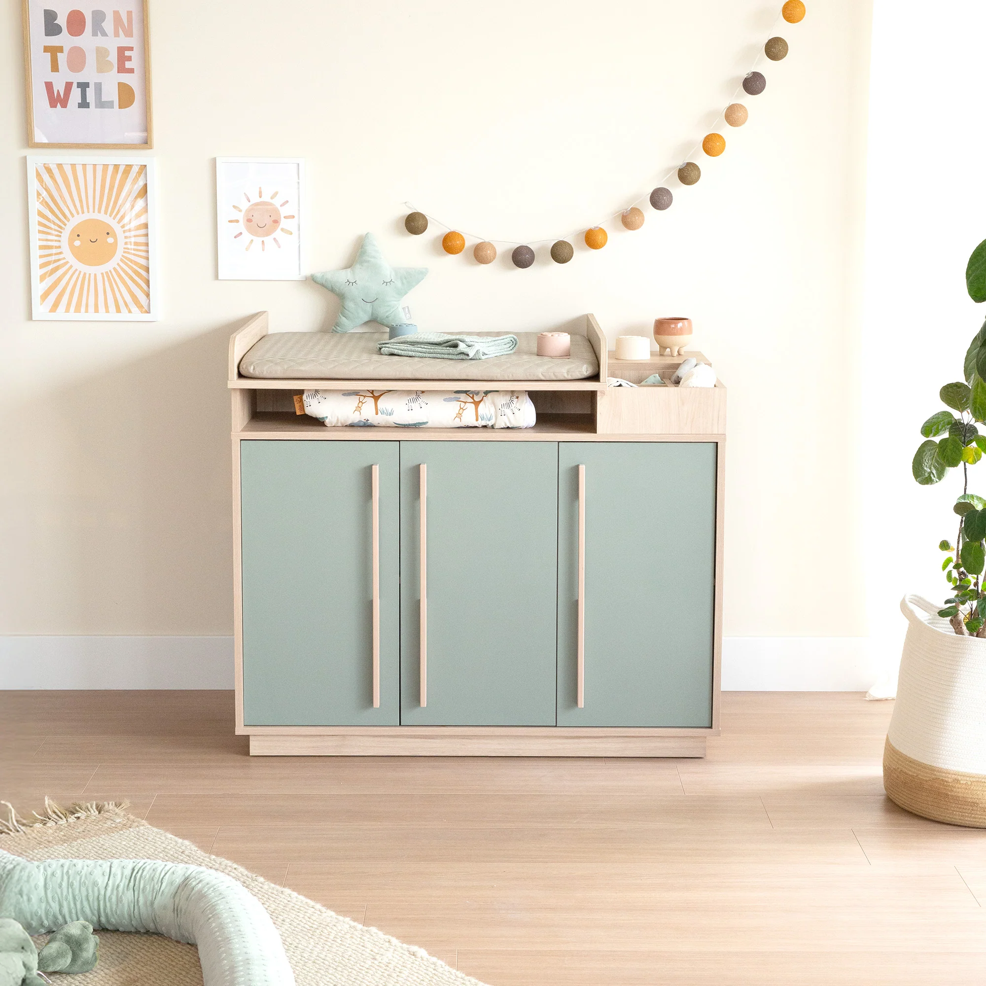 Babyzimmer 'Selva' 3-teilig - Offene Fächer & Soft Close - Reed Green / Virginia Chestnut - Image 13