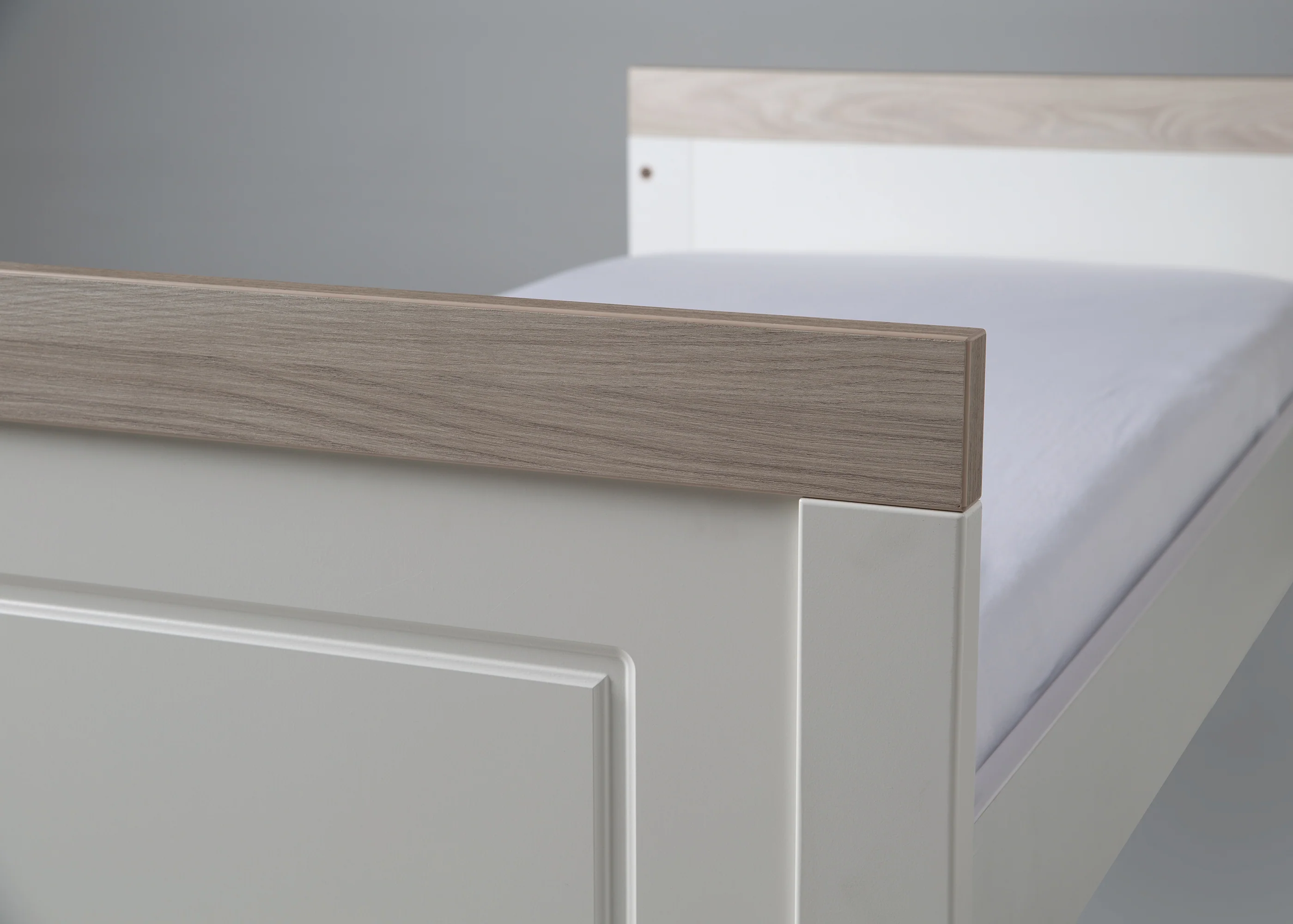Zimmerset 'Felicia' inkl. Kombi-Bett 70 x 140 cm, Wickelkommode & 3-türigem Schrank, Luna Elm / weiß - Image 11