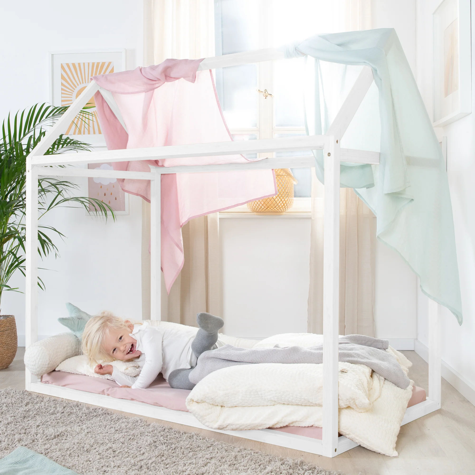 Hausbett 70 x 140 cm - Montessori-Bett aus Holz weiß lackiert - FSC zertifiziert - Image 4