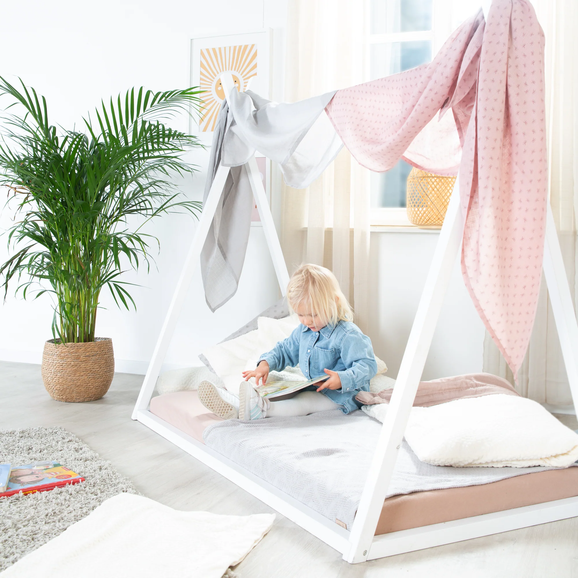 Tipilounge 70 x 140 cm - Montessori-Bett aus Holz weiß lackiert - FSC zertifiziert - Image 4
