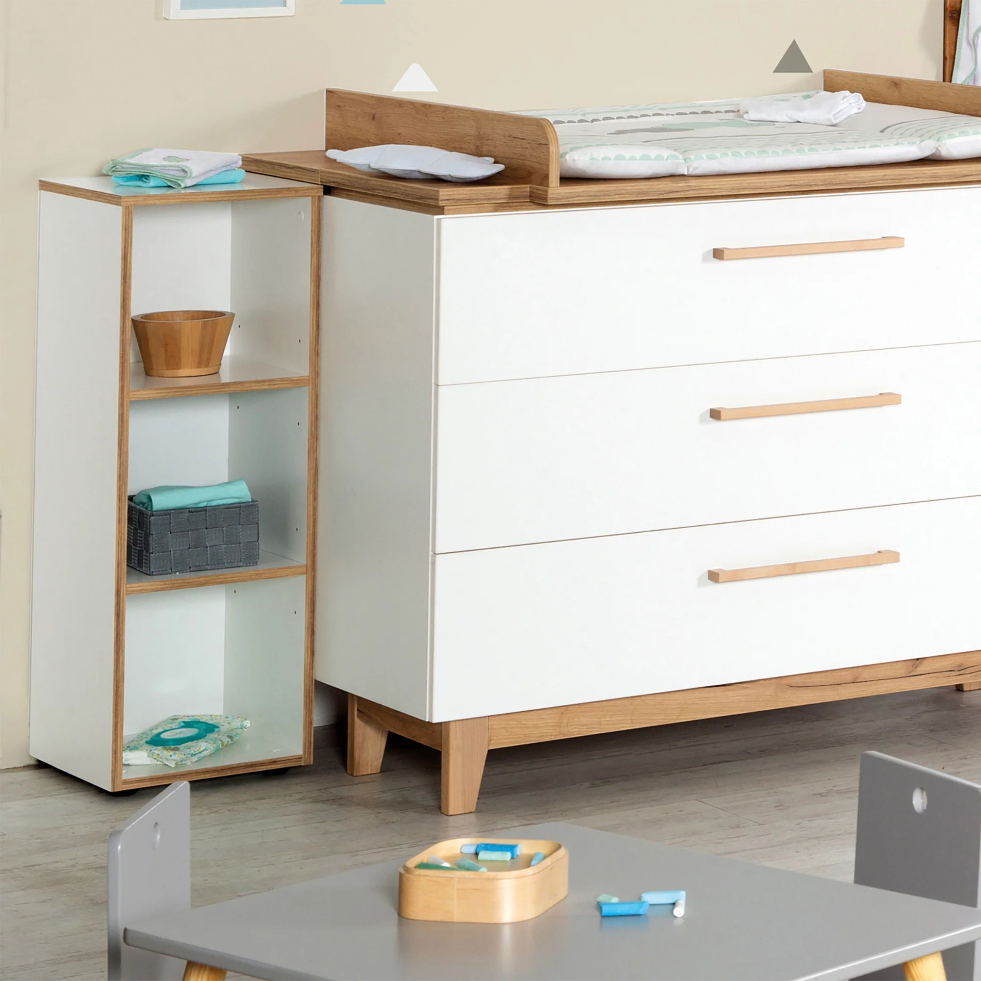 Seitenregal 'Finn', passend unter Wickelkommode 'Finn', für Baby- & Kinderzimmer, weiß, Holz - Image 4