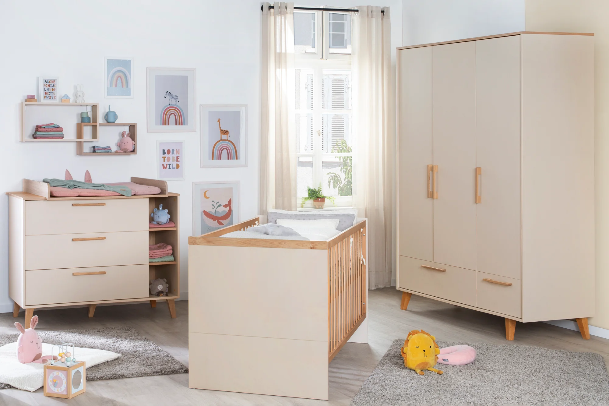 Kleiderschrank 'Jil' 3-türig mit 2 Schubladen - Cashmere / Chestnut - Image 5