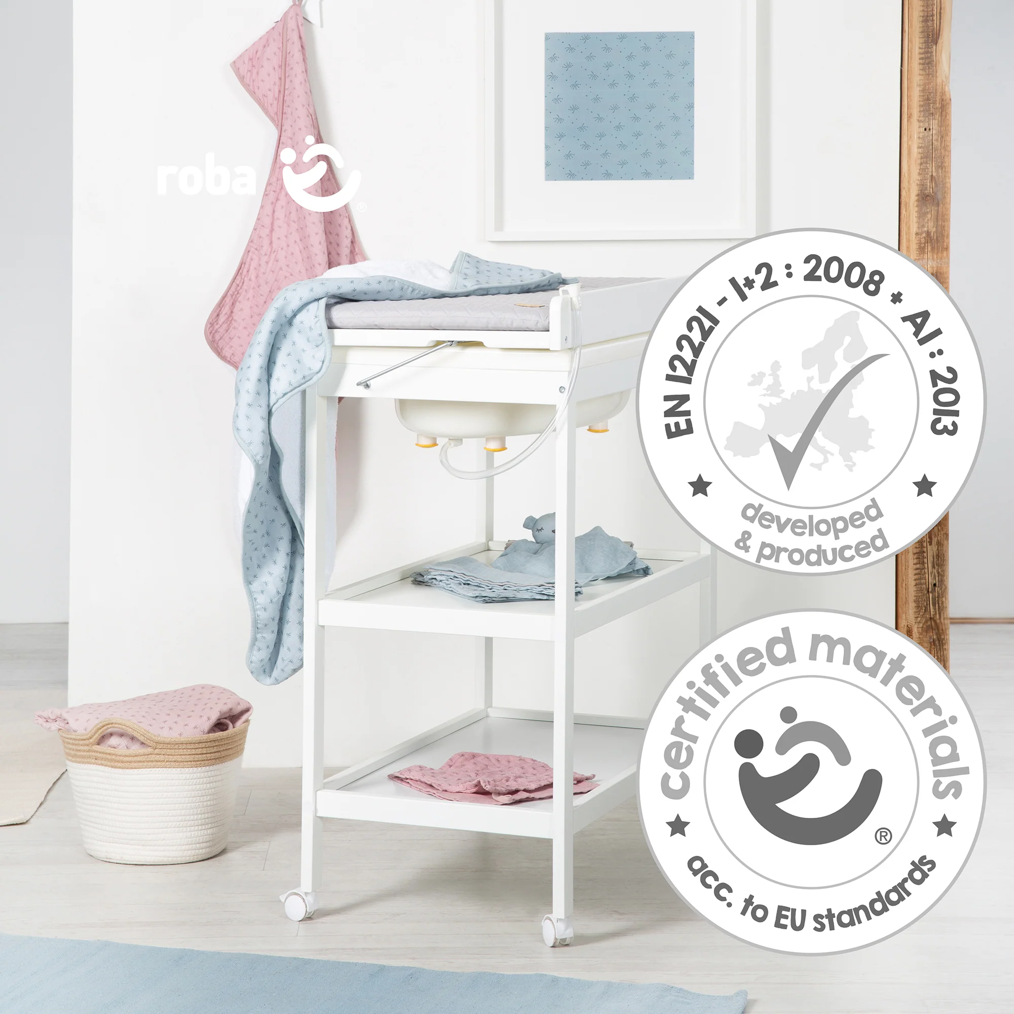 Bade-Wickel-Kombi 'Baby Pool' weiß inkl. schwenkbare Wickelauflage 'roba Style grau' mit 2 Rollen - Image 11