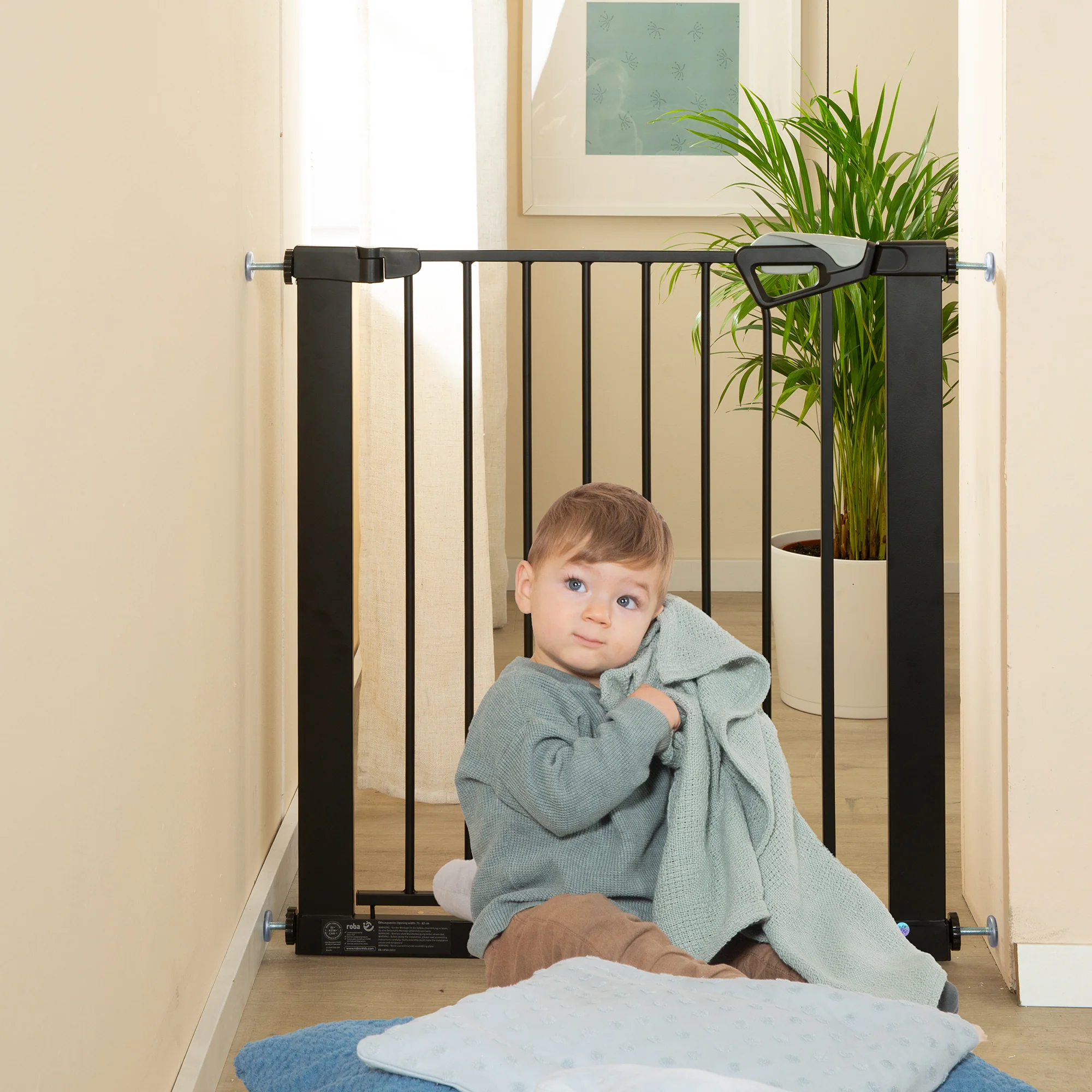 EasySafe+ Tür- & Treppenschutzgitter - Breite 75-82 cm - Erweiterbar bis 110 cm - Schwarz - Image 2