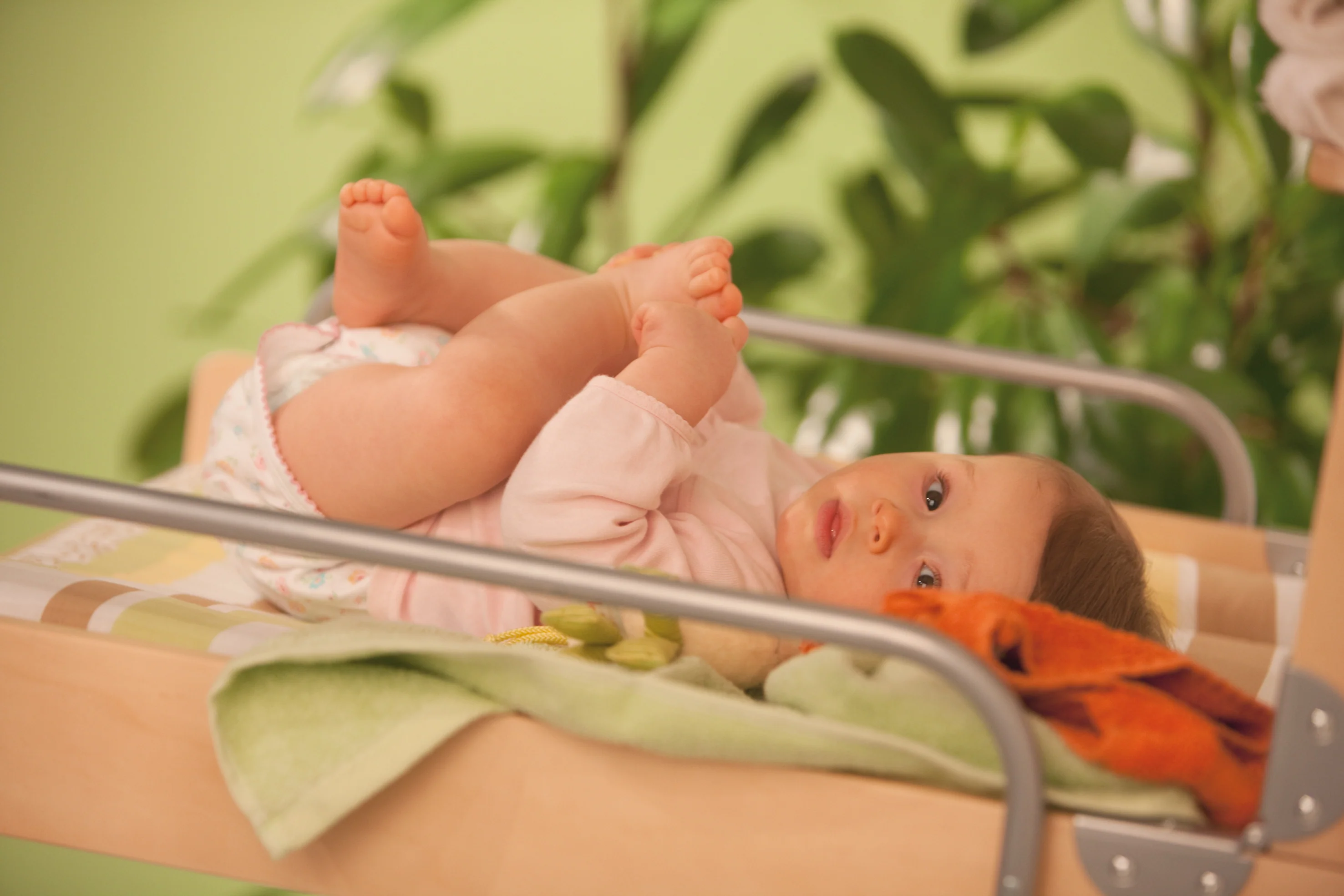 Wandwickelregal, klappbares Wickelregal, natur inkl. Wickelunterlage 'Dschungelbaby' - Image 7