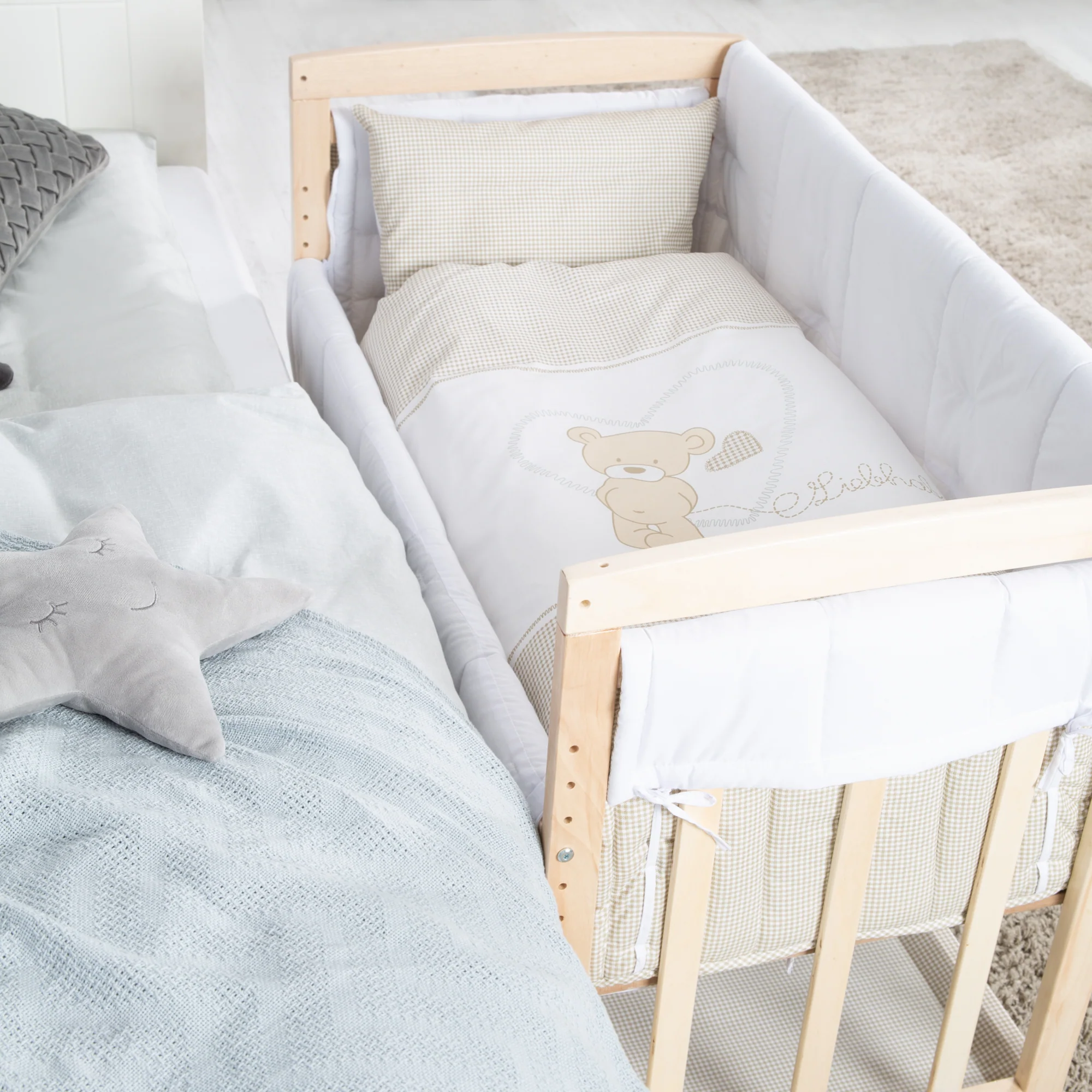 Stuben- & Beistellbett 'Liebhabär' 4 in 1, Babybett, Wiege & Kinderbank aus Buchenholz - Image 10