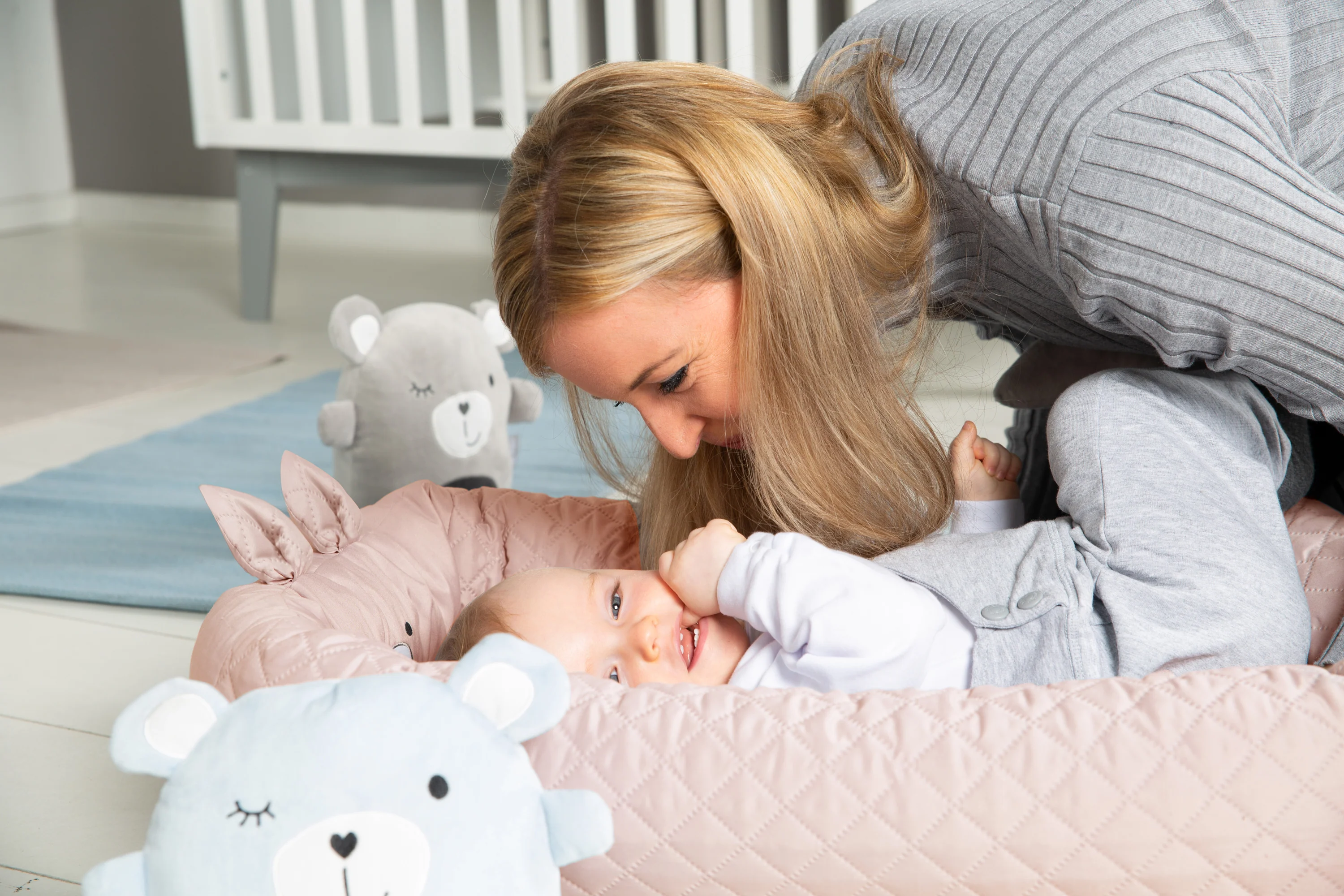 Babylounge 'roba Style' - Kuschelnest mit Häschen-Gesicht 'Lily' - Reisebett & Wickelauflage - Rosa - Image 8