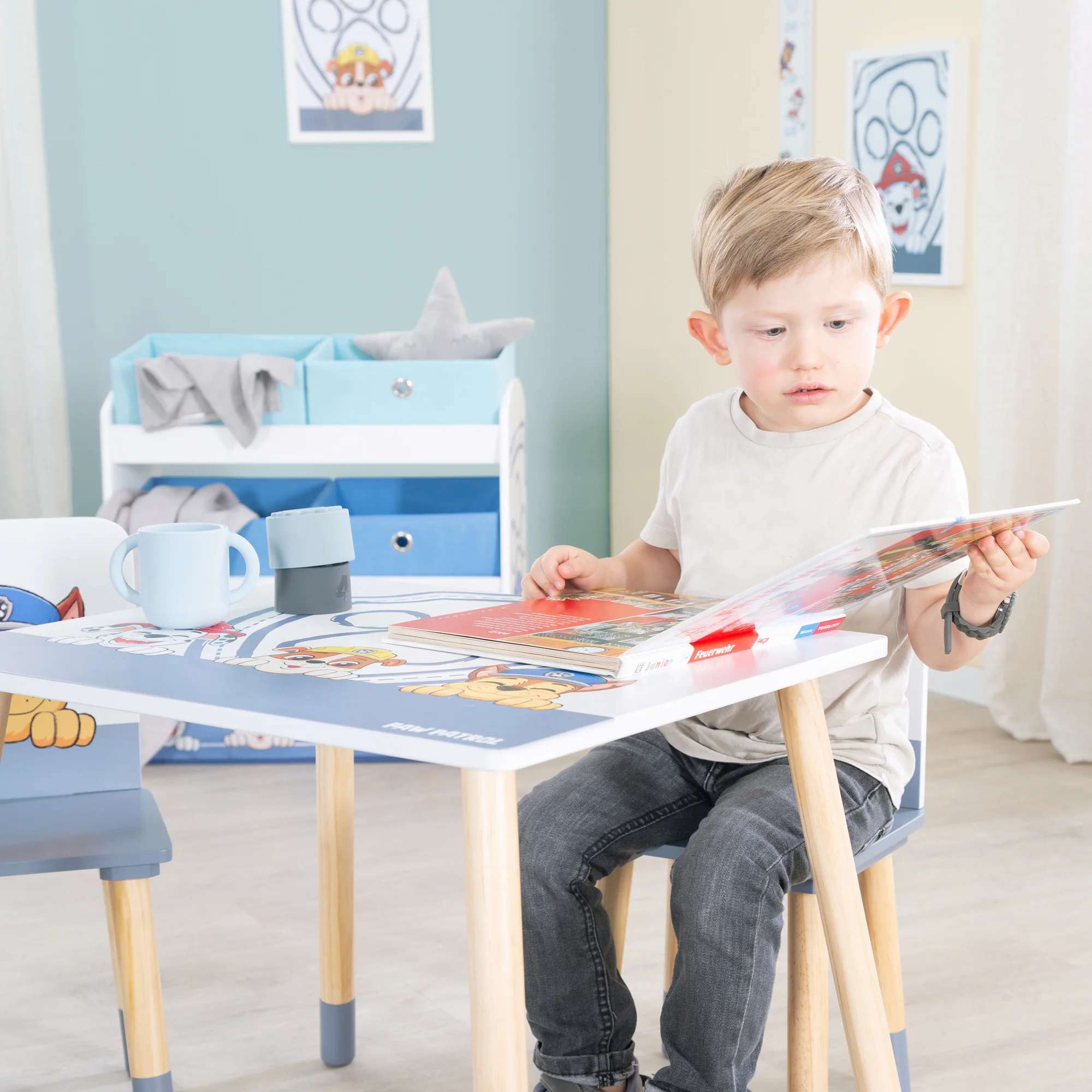 Kindersitzgruppe 'Paw Patrol' - 2 Stühle + 1 Tisch - Motiv der Serie - Holz weiß / natur - Image 4