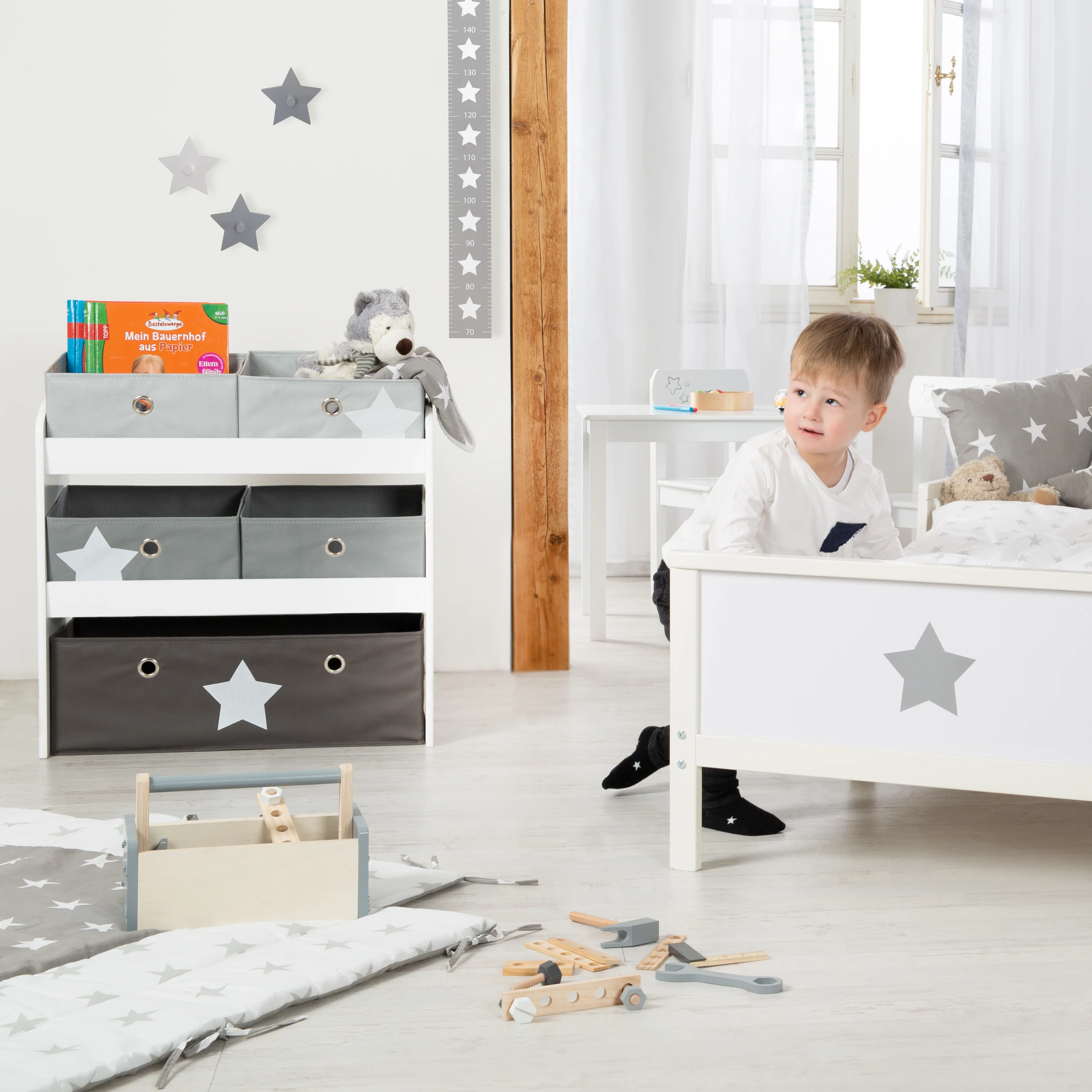 Spielregal 'Stars', Spielzeugregal mit 5 Stoffboxen, Aufbewahrungsregal, für Jungen und Mädchen - Image 7