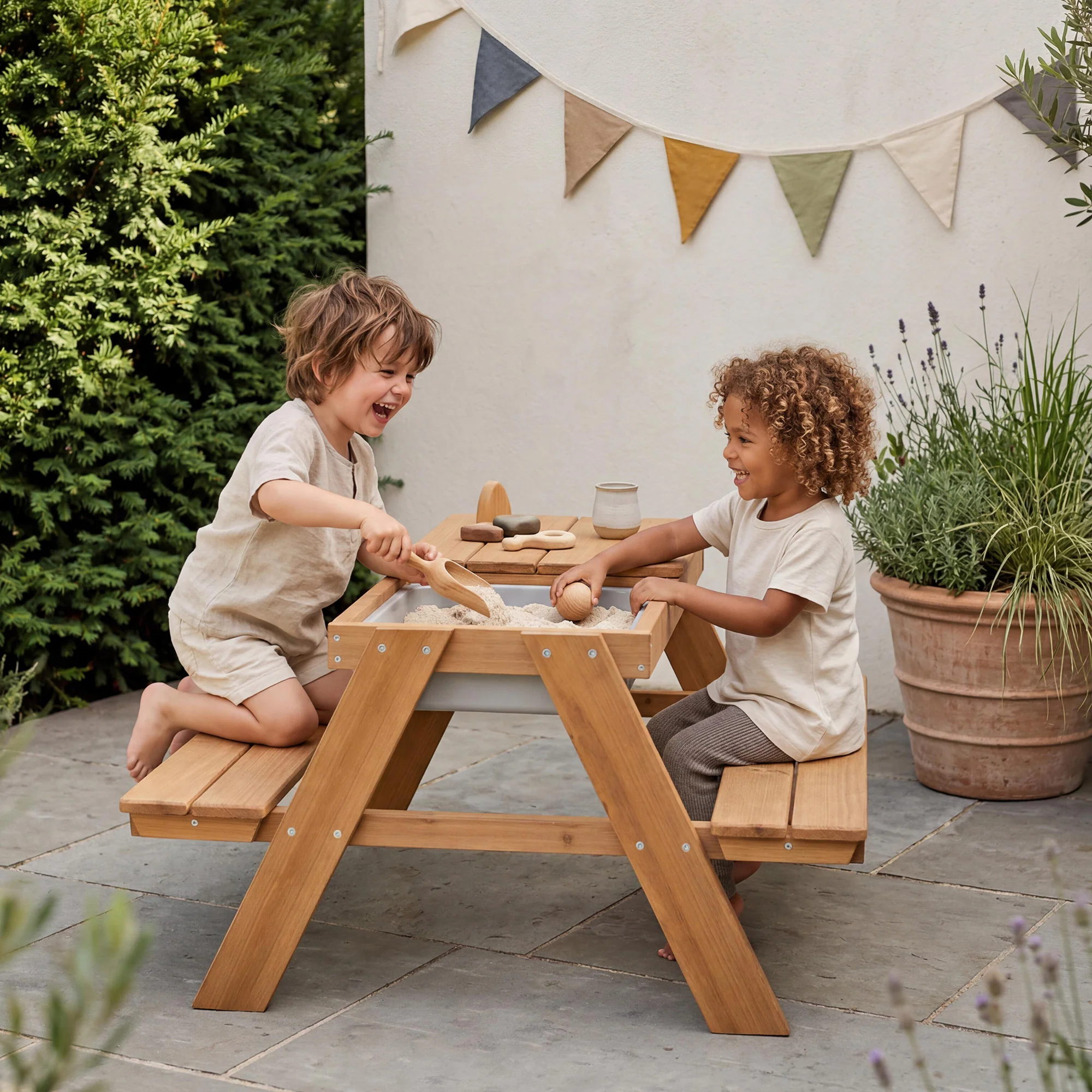 Kindersitzgarnitur 'Play' mit Spielwannen, wetterfestes Massivholz, Sitzgarnitur & Matschtisch - Image 5