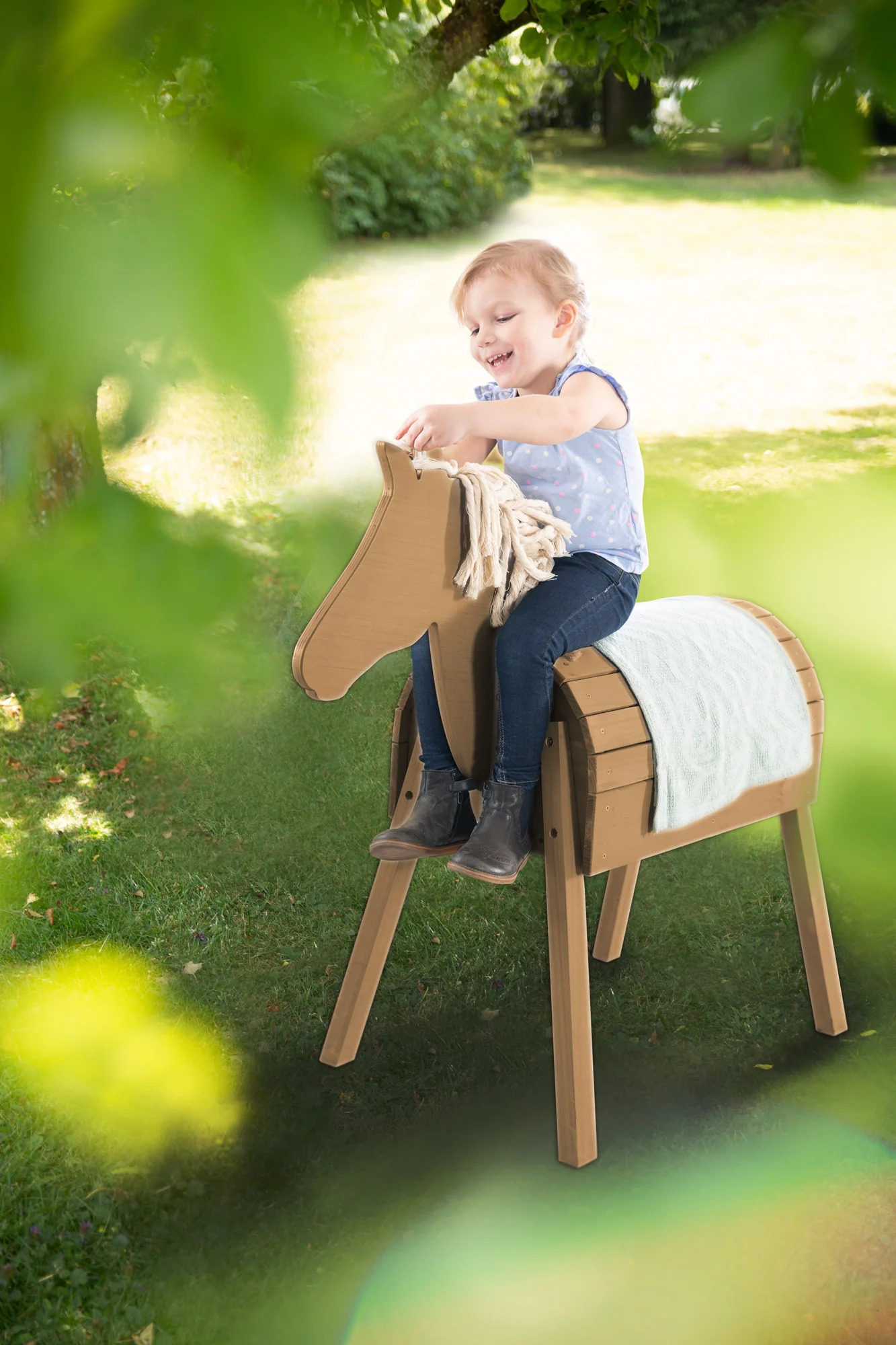 Spiel- & Voltigierpferd - mit Mähne, Schweif & Ablagefläche - Massivholz teak lasiert - Image 4