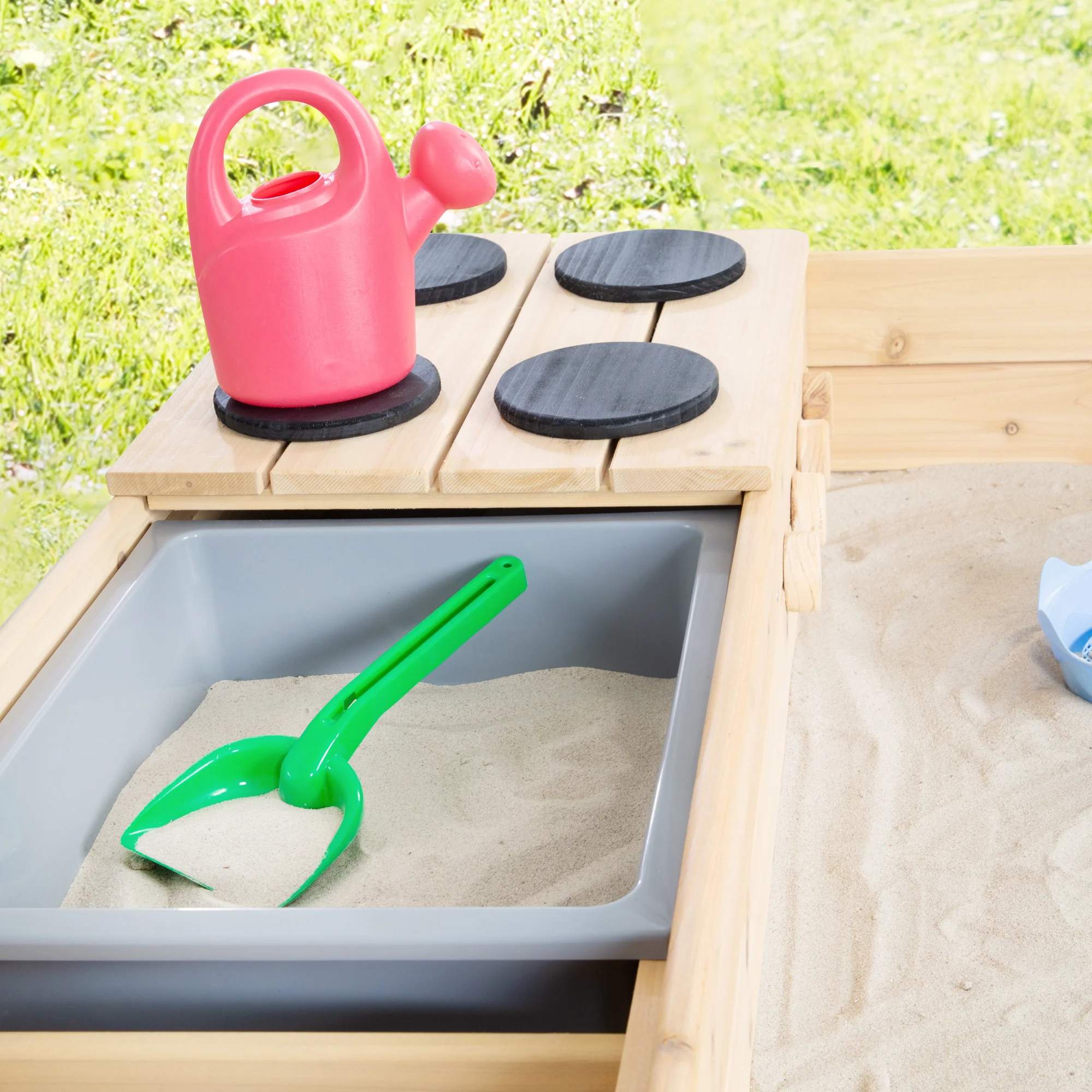 Sandkasten aus Holz - Design mit Straße, Kochplatte & Spielwanne - Natur / Schwarz - Image 9