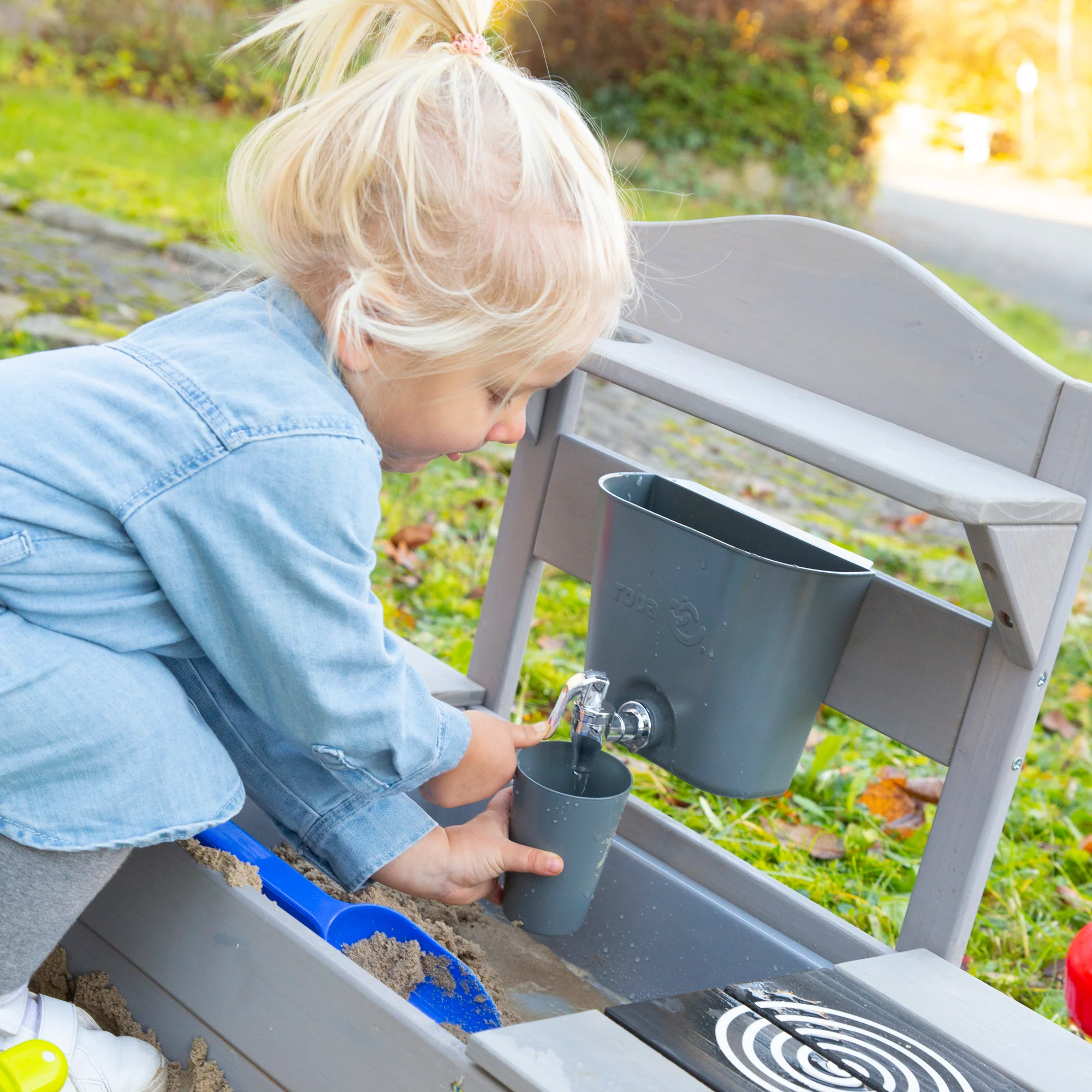 Mobile Matsch- & Spielküche BBQ für Kinder - FSC-zertifiziertes Holz - Grau lasiert - Image 13