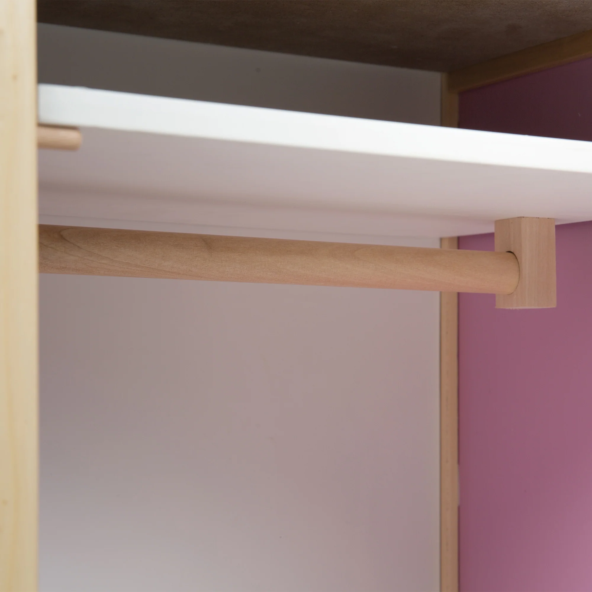 Puppenkleiderschrank 'Scarlett', zum Verstauen von Puppenkleidung & Zubehör, weiß lackiert - Image 6