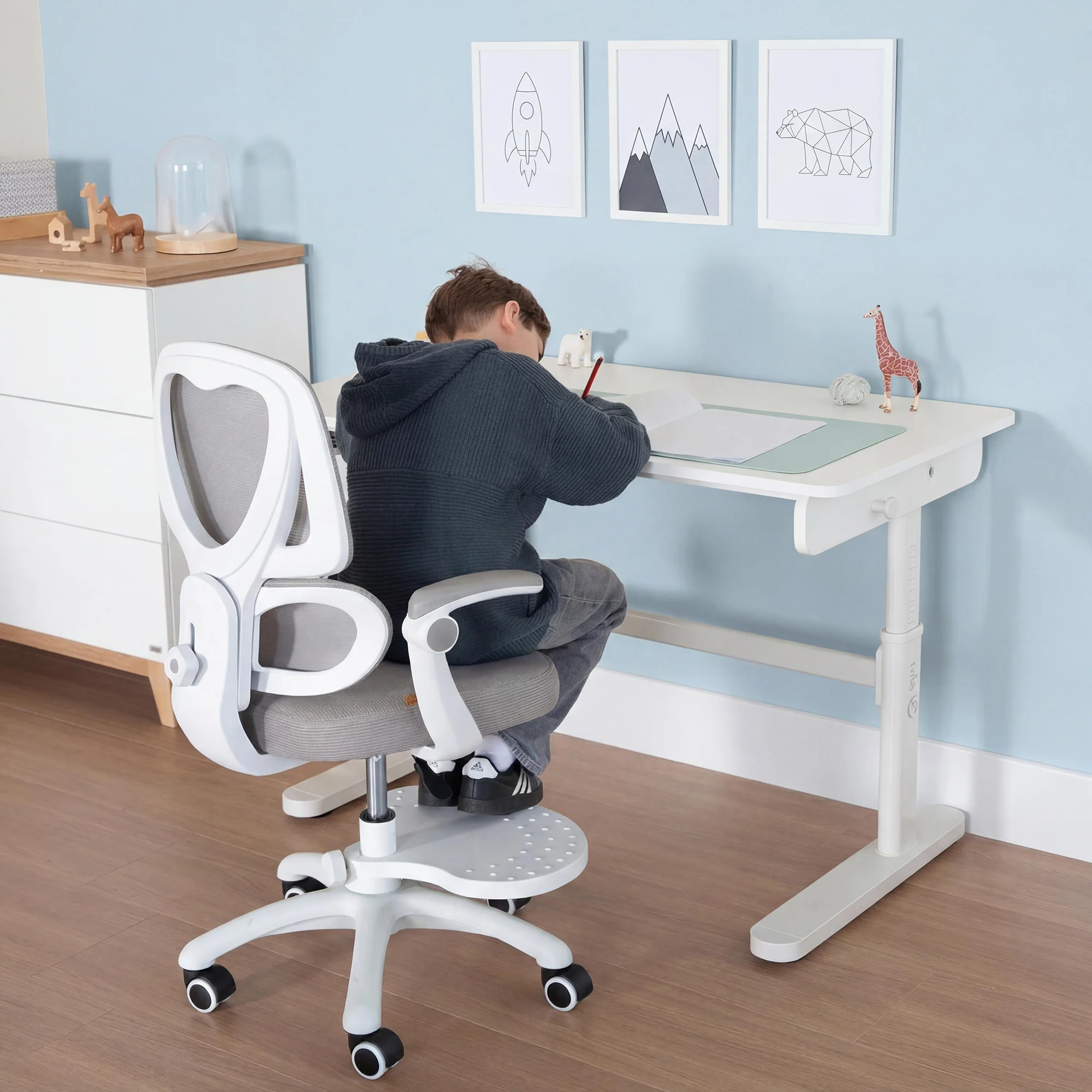 Schreibtisch Basic weiß - Höhenverstellbarer Kinderschreibtisch 62-78 cm - Ergonomischer Tisch für Kinderzimmer & Jugendzimmer - Ohne Schublade - 110x60 cm - Modernes Design - Stabil & Pflegeleicht - Image 7