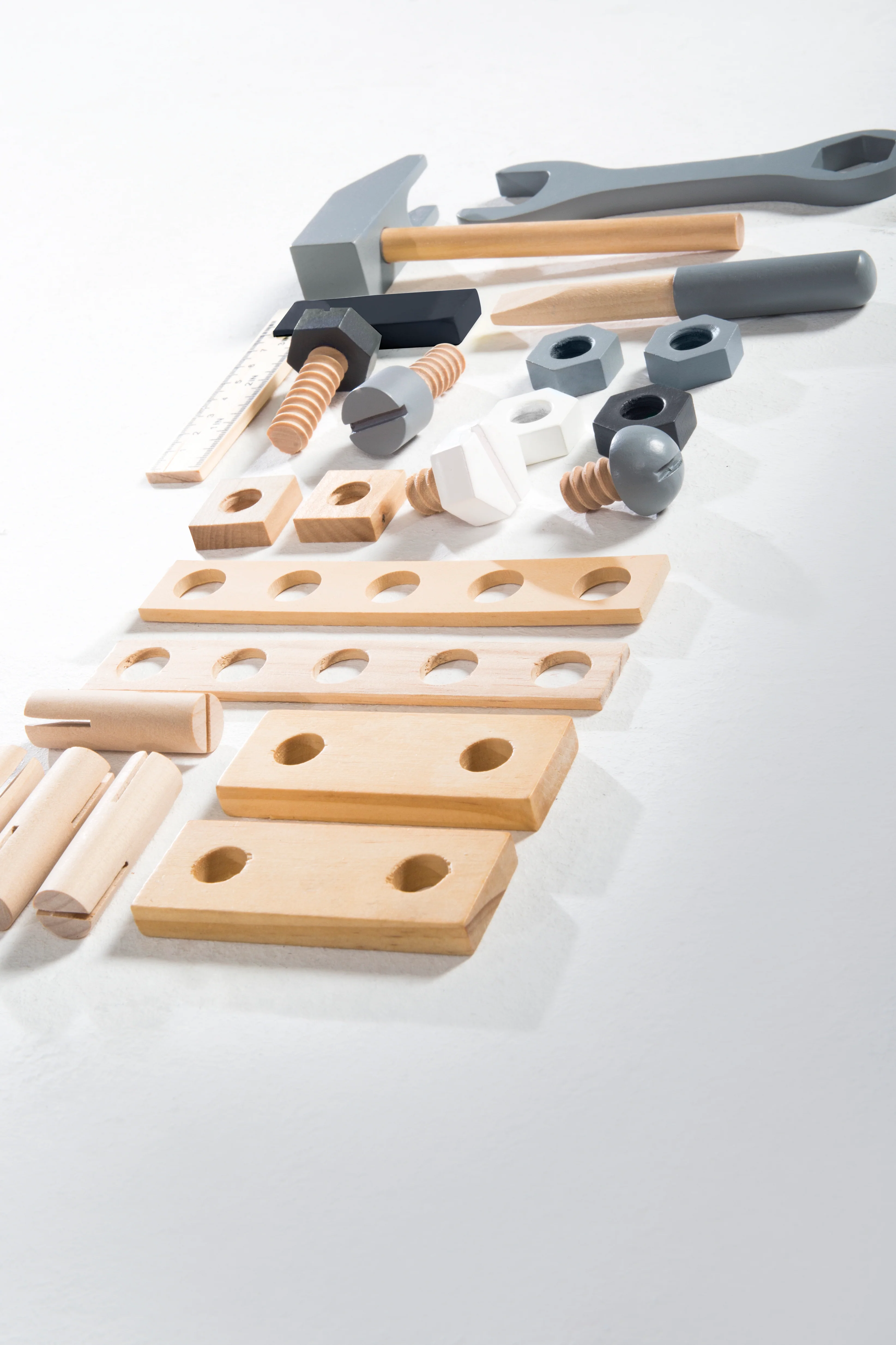 Werkzeugkiste für Kinder, Holzwerkzeugkasten, Holzbaukasten inklusive 22-teiligem Werkzeug - Image 8